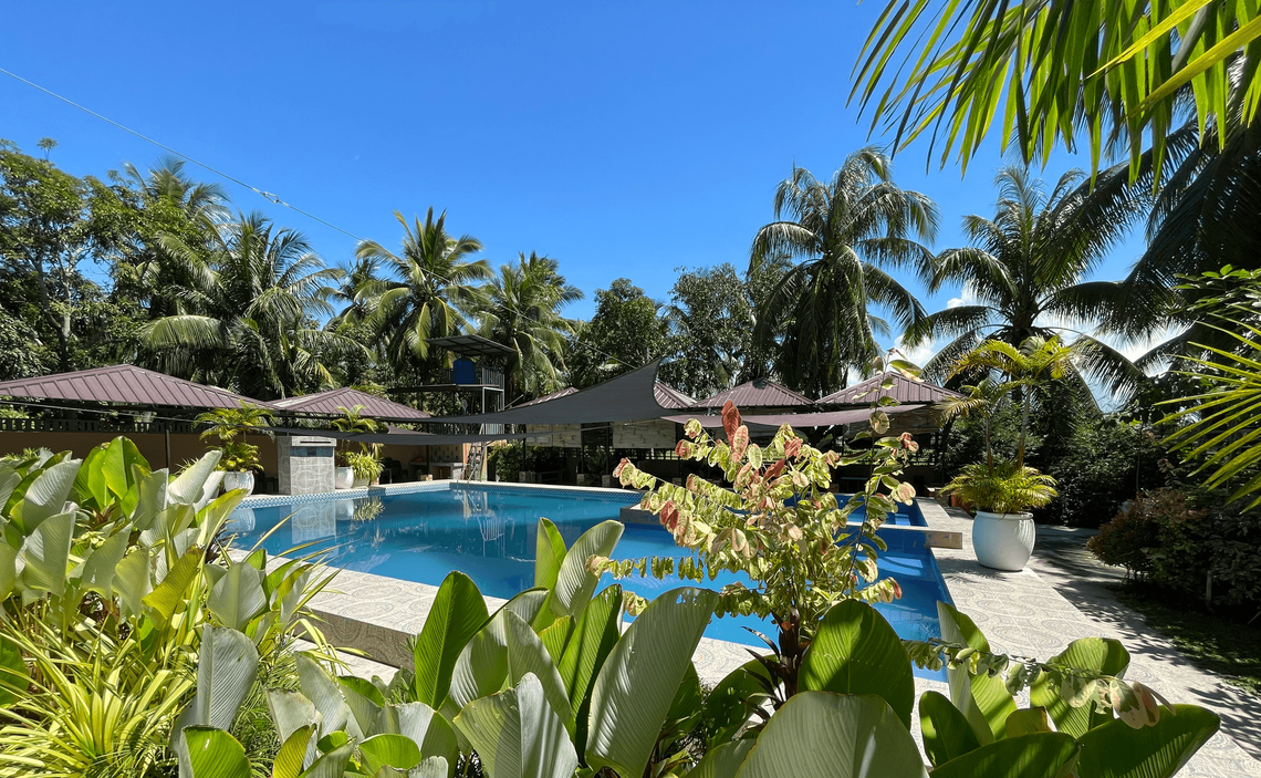 Crossing Resort